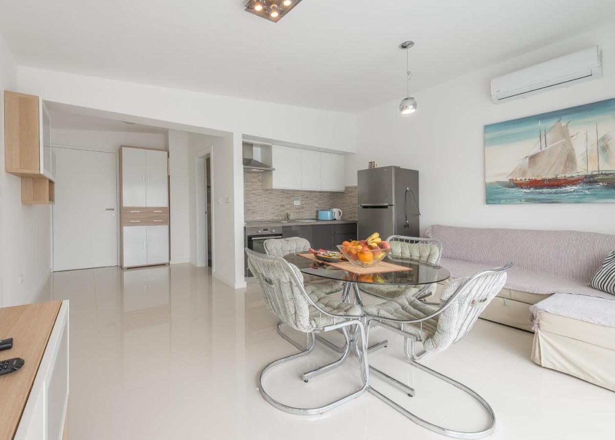 ויר Windrose Apartments מראה חיצוני תמונה