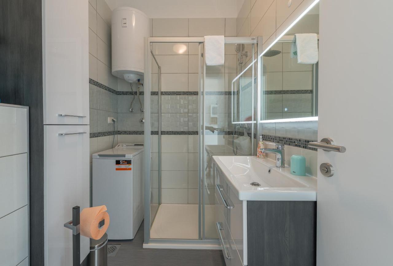 ויר Windrose Apartments מראה חיצוני תמונה