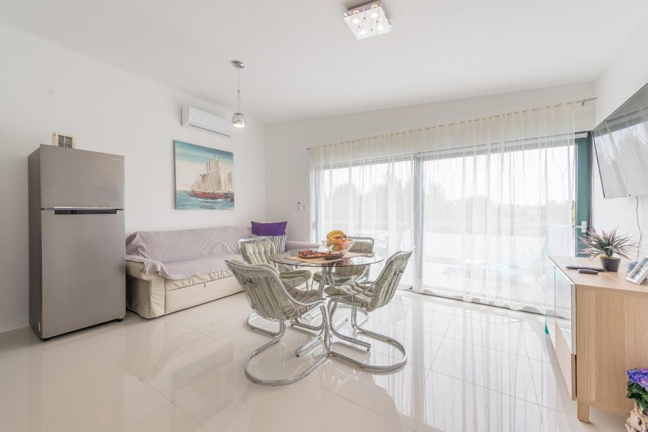 ויר Windrose Apartments מראה חיצוני תמונה
