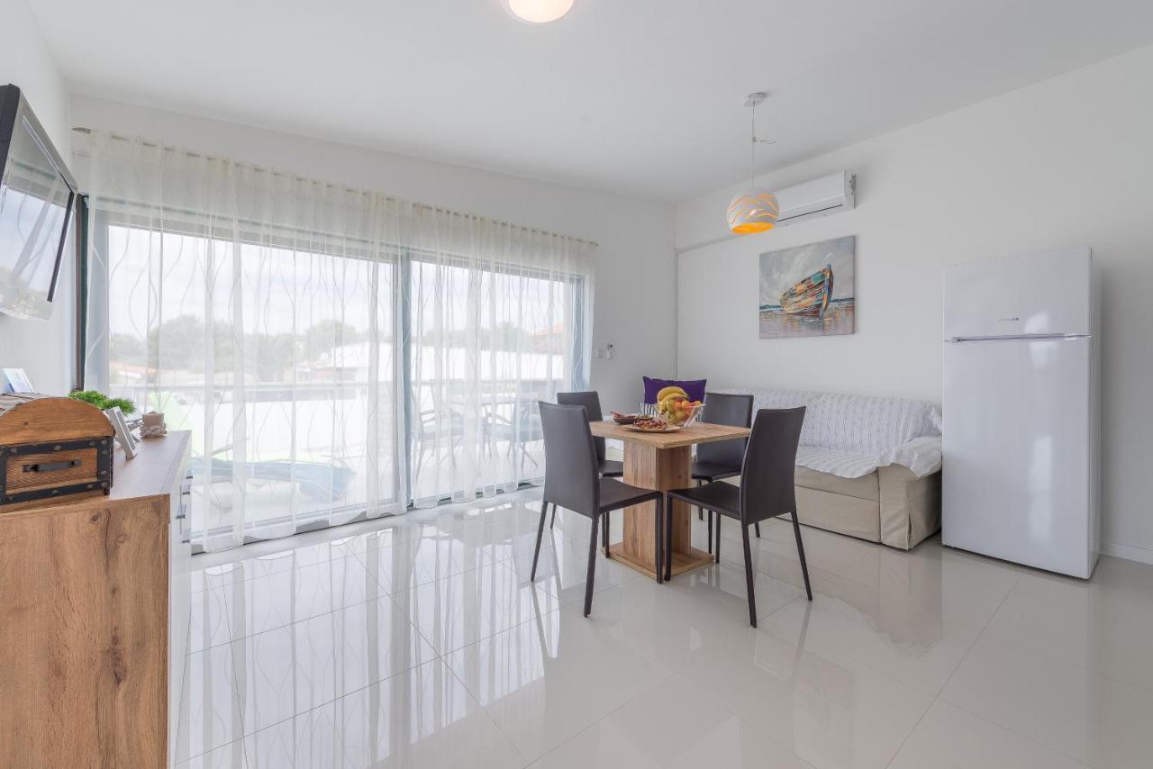 ויר Windrose Apartments מראה חיצוני תמונה