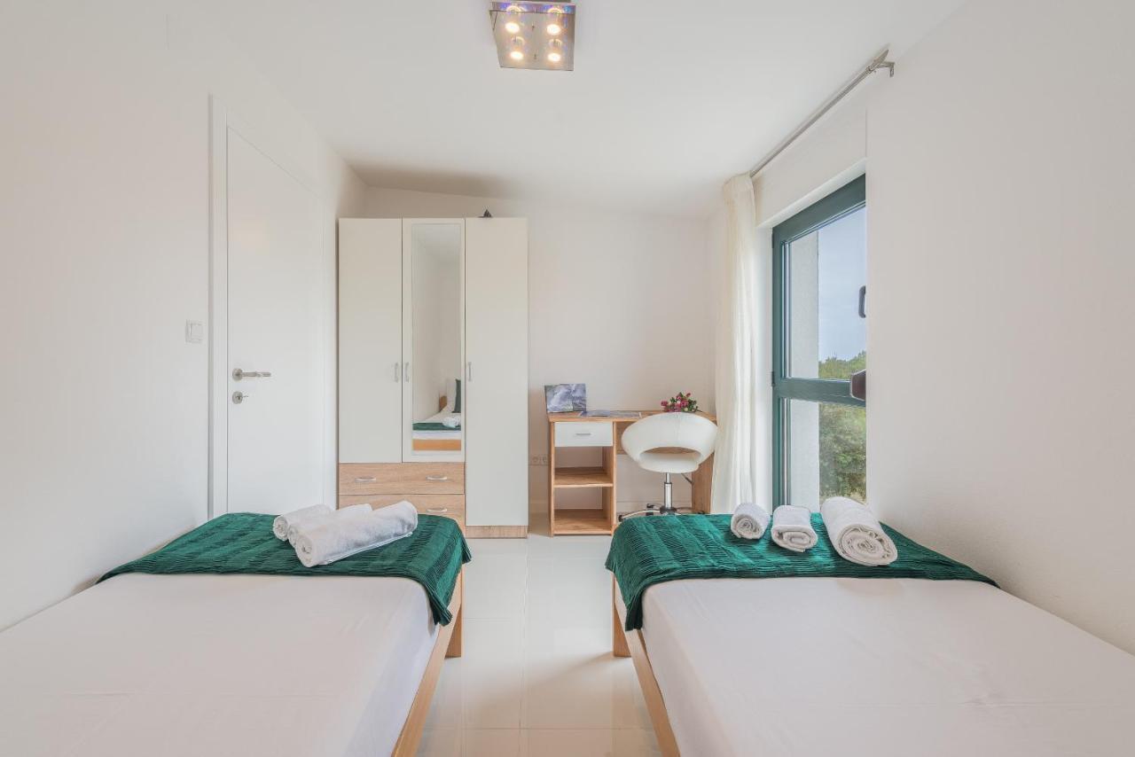 ויר Windrose Apartments מראה חיצוני תמונה