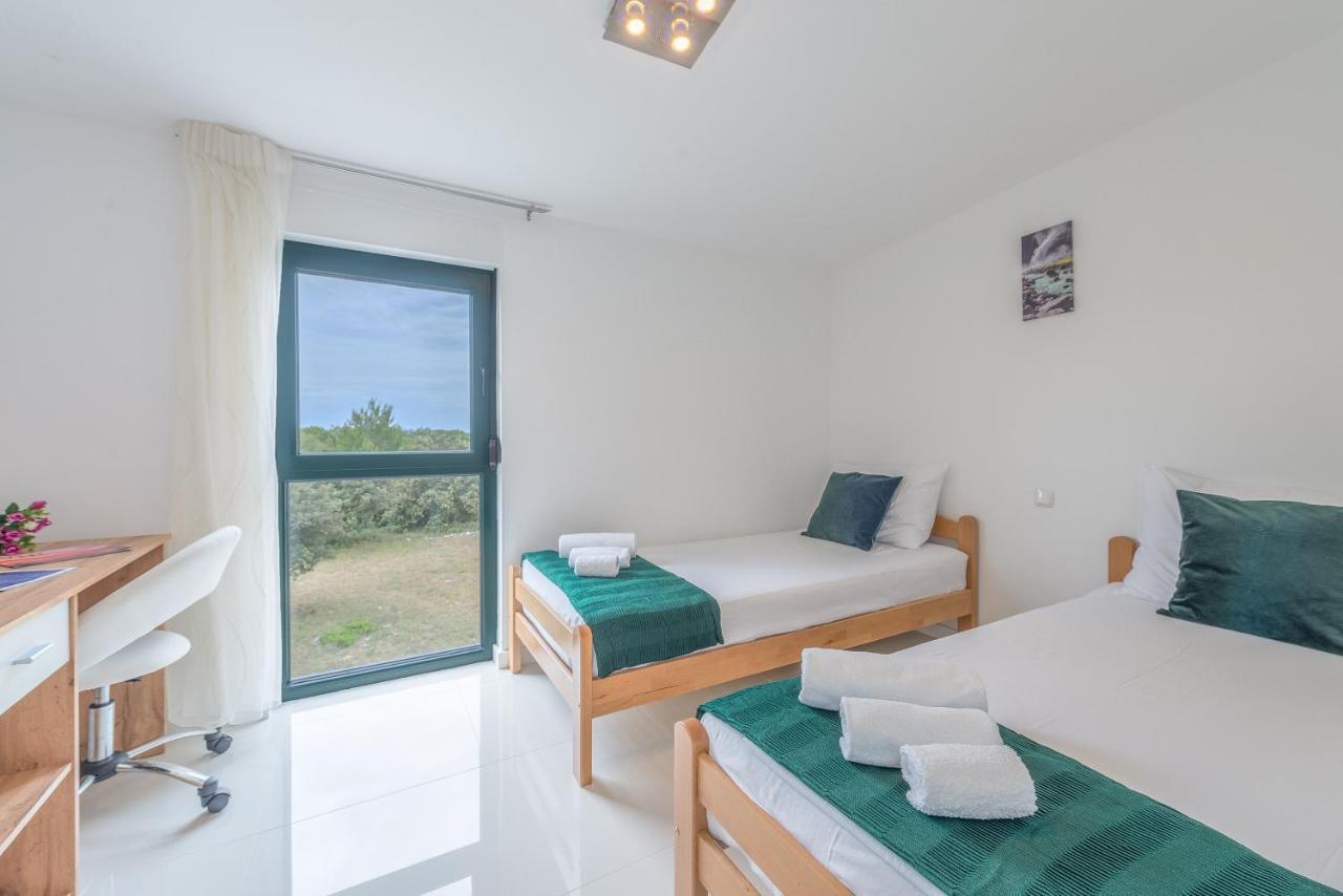 ויר Windrose Apartments מראה חיצוני תמונה