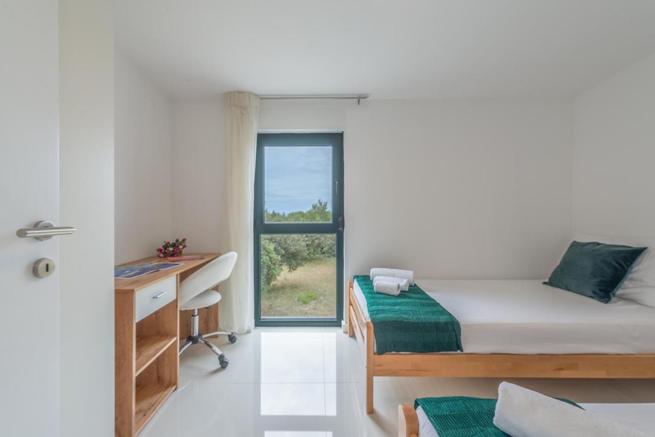 ויר Windrose Apartments מראה חיצוני תמונה